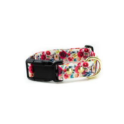 dog collar with red and pink flowers. The handle is made out of Wine colored BioThane. All are made with solid brass hardware and YKK buckles